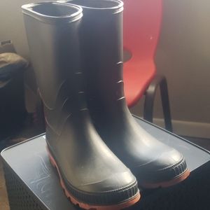 Rainboots